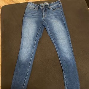 Universal Threads size 4 skinny jean